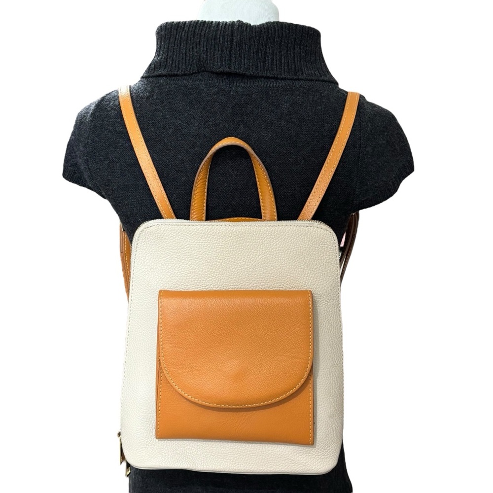 Like New DIVINA FIRENZE Kitty Latte and Honey Leather Backpack Crossbody Purse